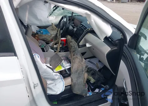 2022 Hyundai Tucson Sel z USA, uszkodzony, nr VIN 5NMJC3AE3NH057663